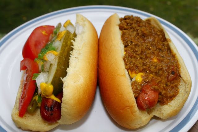 Which is better? The Chicago dog with mustard, relish, tomates, onion, pickles, jalapeno peppers, pepper, bun....or The chili dog from Coney Island hot dogs with chili, cheese, and onions? No matter what, the best hot dogs have the toppings on bottom. 