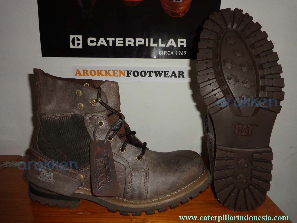 caterpillar raw boots