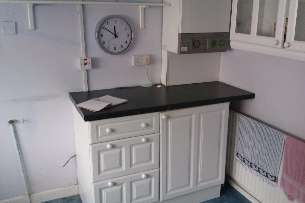 10-Kitchen.jpg