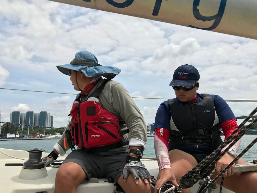 J24 keelboat competent crew course