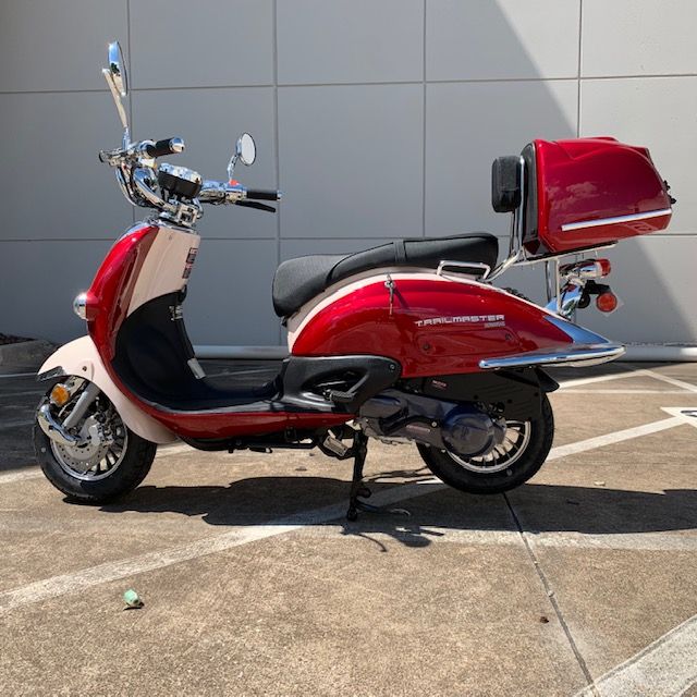 New Trail Master Sorrento 150A Scooter