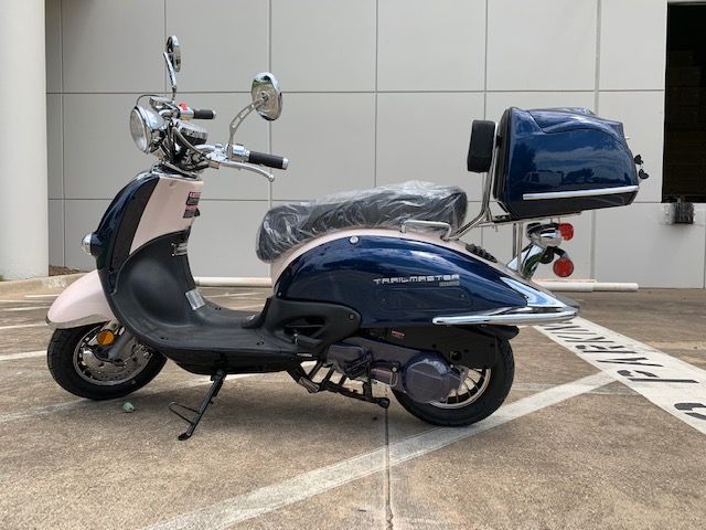 New Trail Master Sorrento 150A Scooter