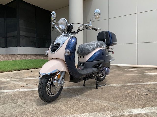 New Trail Master Sorrento 150A Scooter